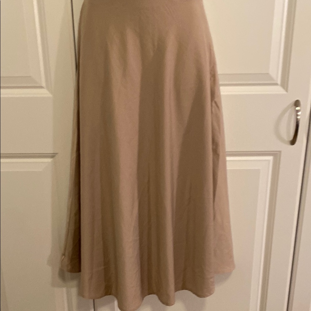 Elegant Tan Women's Skirt